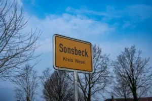 Ortsschild Sonsbeck - Gietmann Immobilien aus Kevelaer