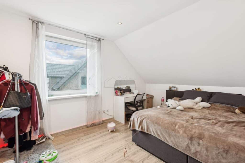 Schlafzimmer 2 OG