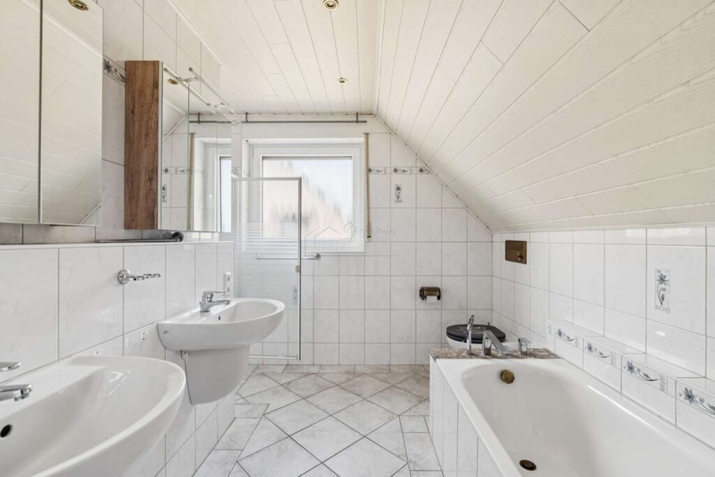 Badezimmer 2